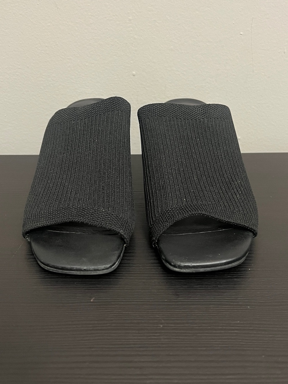 Everlane The Glove Mule in Reknit Size 6.5 Black Heel Sandal Neutral - Picture 5 of 15